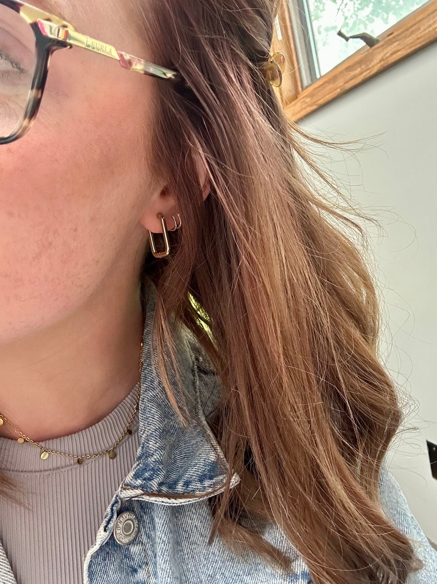 Beautiful Dainty and Feminine Gold Round Disc Choker Necklace