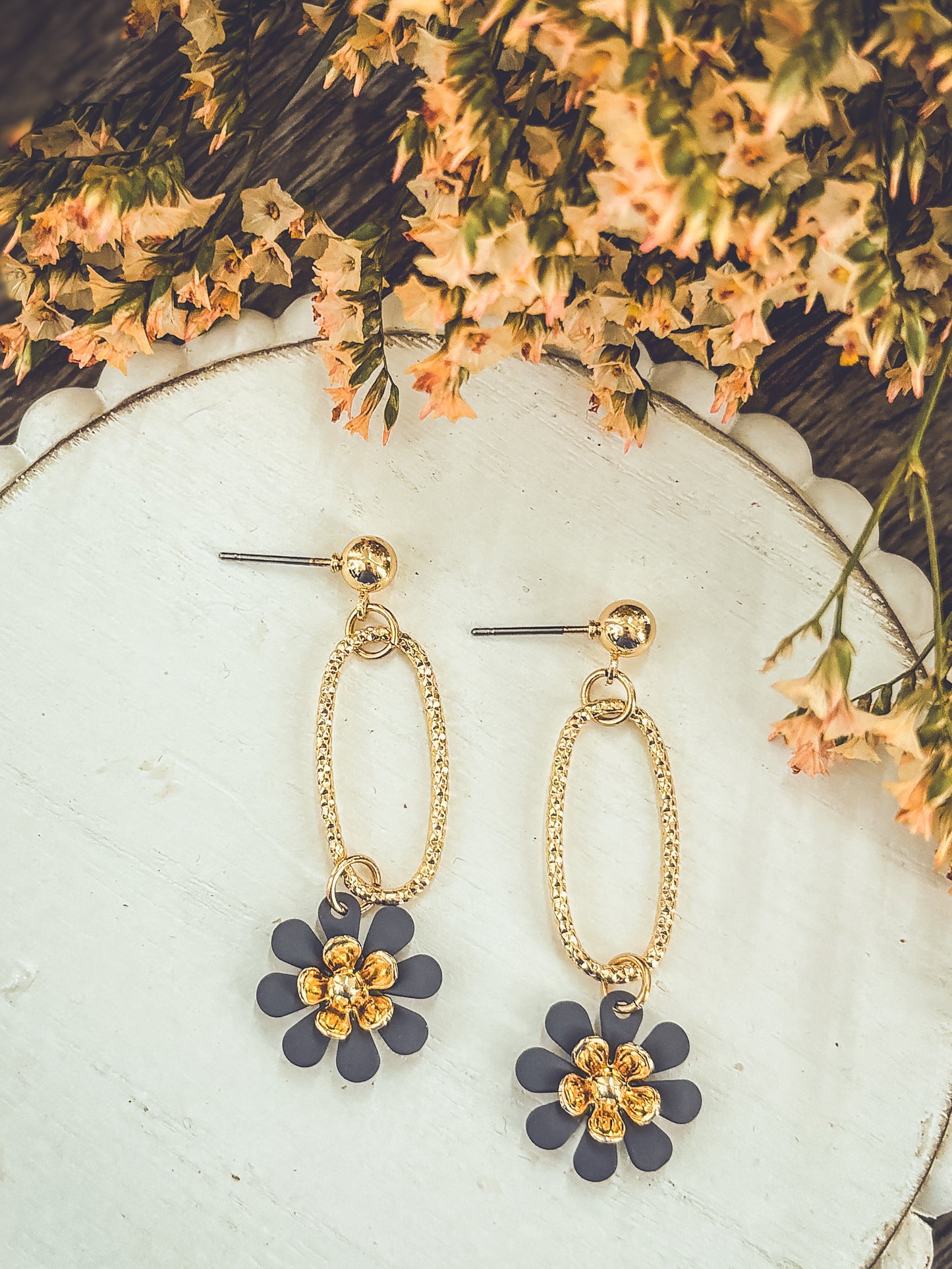 Beautiful Gold Flower Drop Earrings