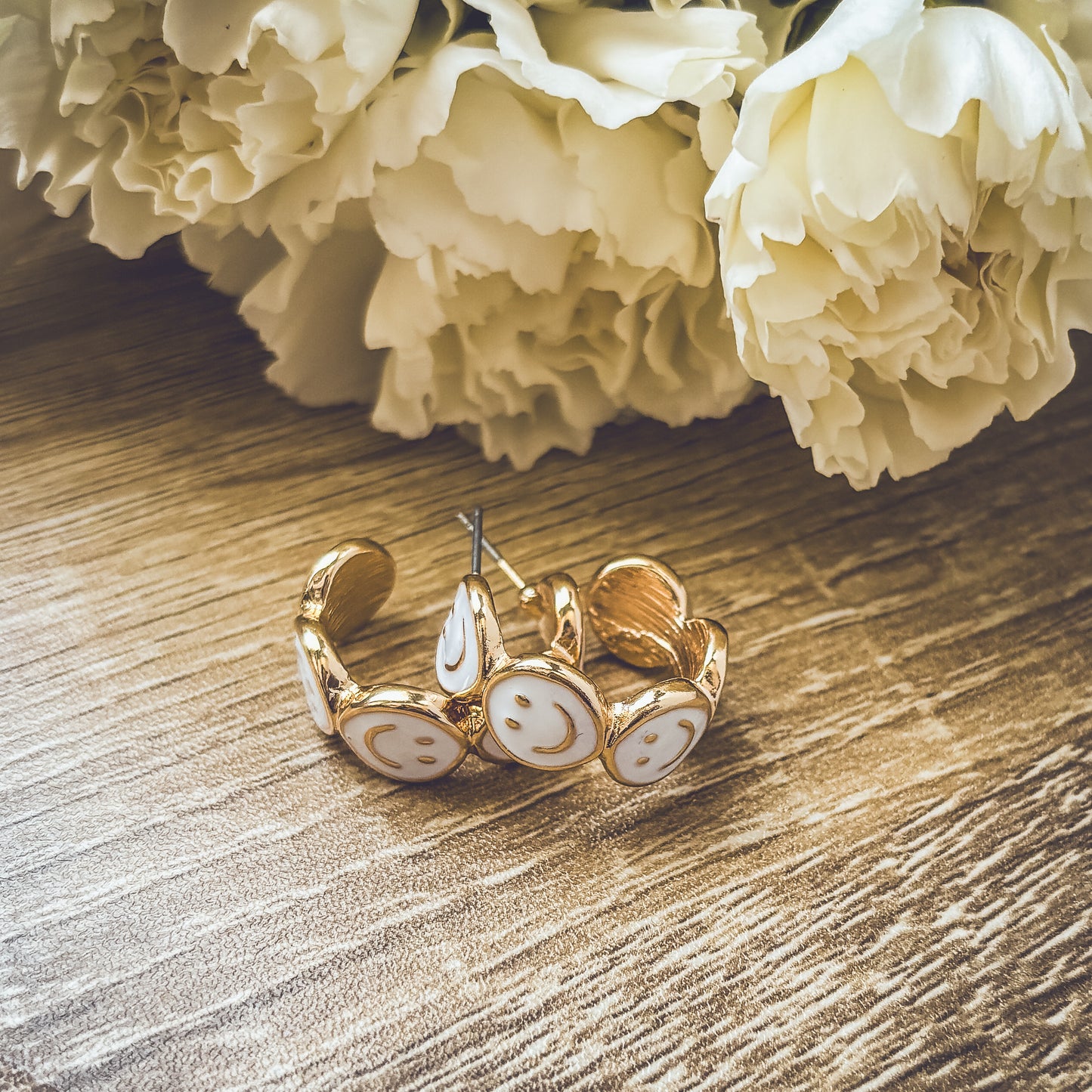 Adorable Smiley Face Hoop Earrings-White