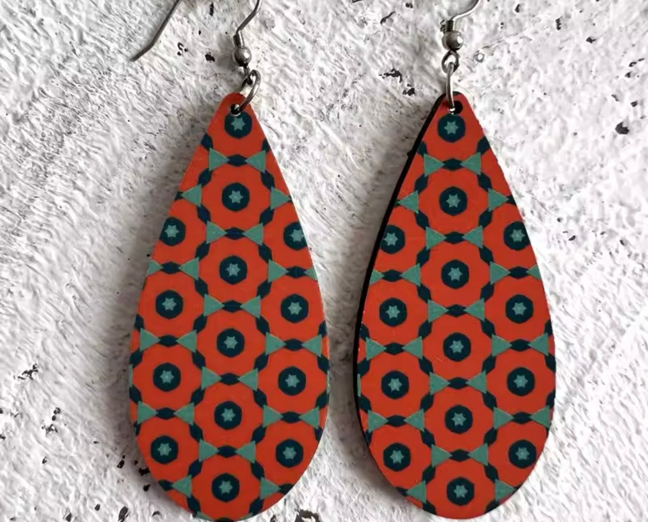 Beautiful Mod Flower Drop Earrings