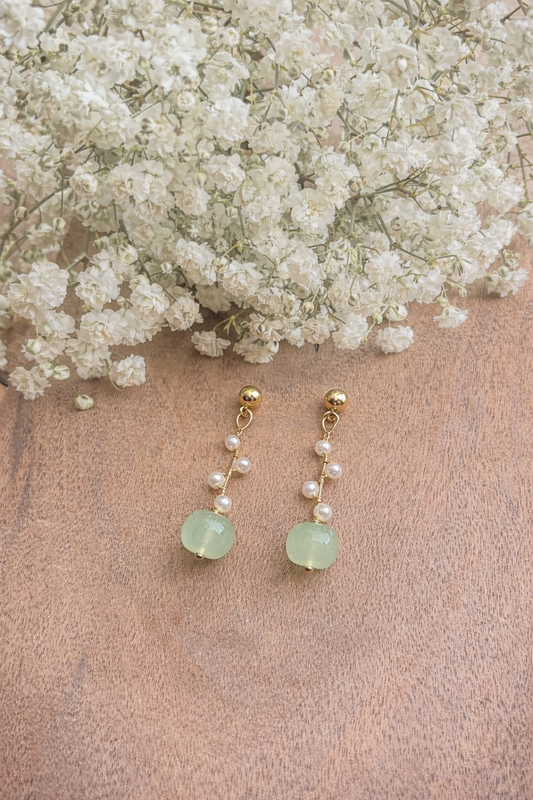 Beautiful Green and Pearl Drop Earrings