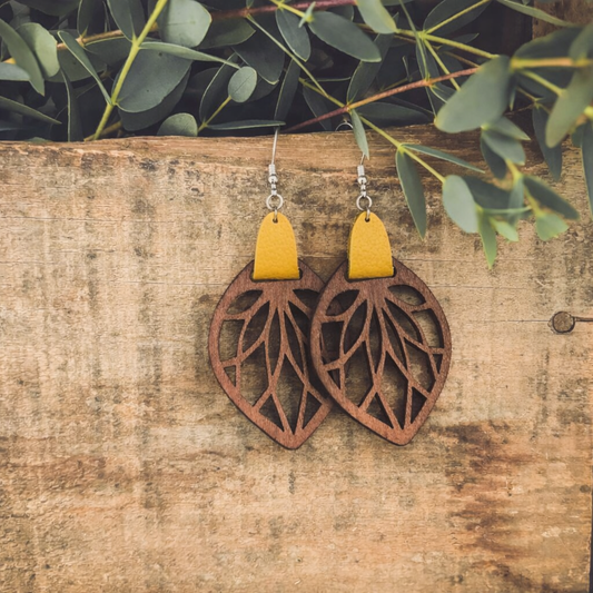 Beautiful Wood Leaf Drop Earrings