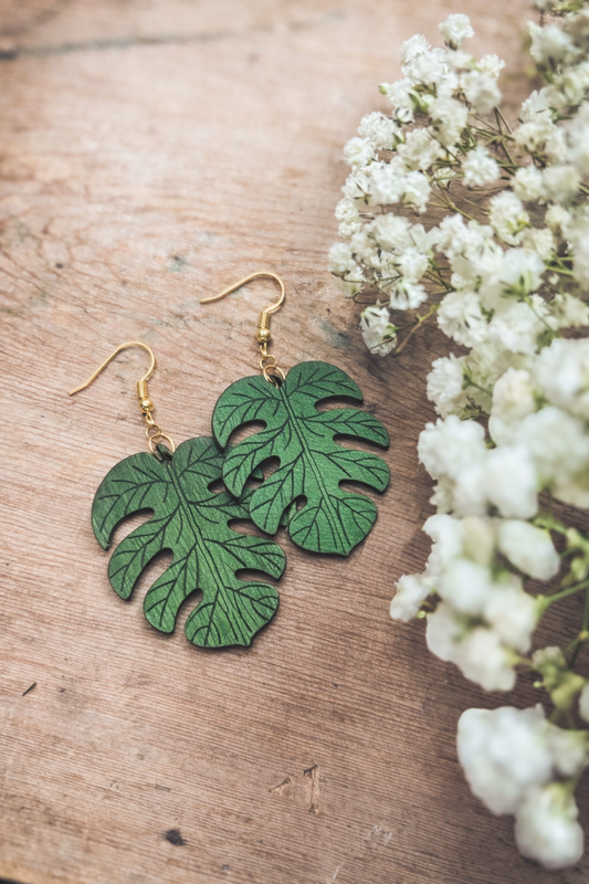 Beautiful Green Wood Leaf Earrings