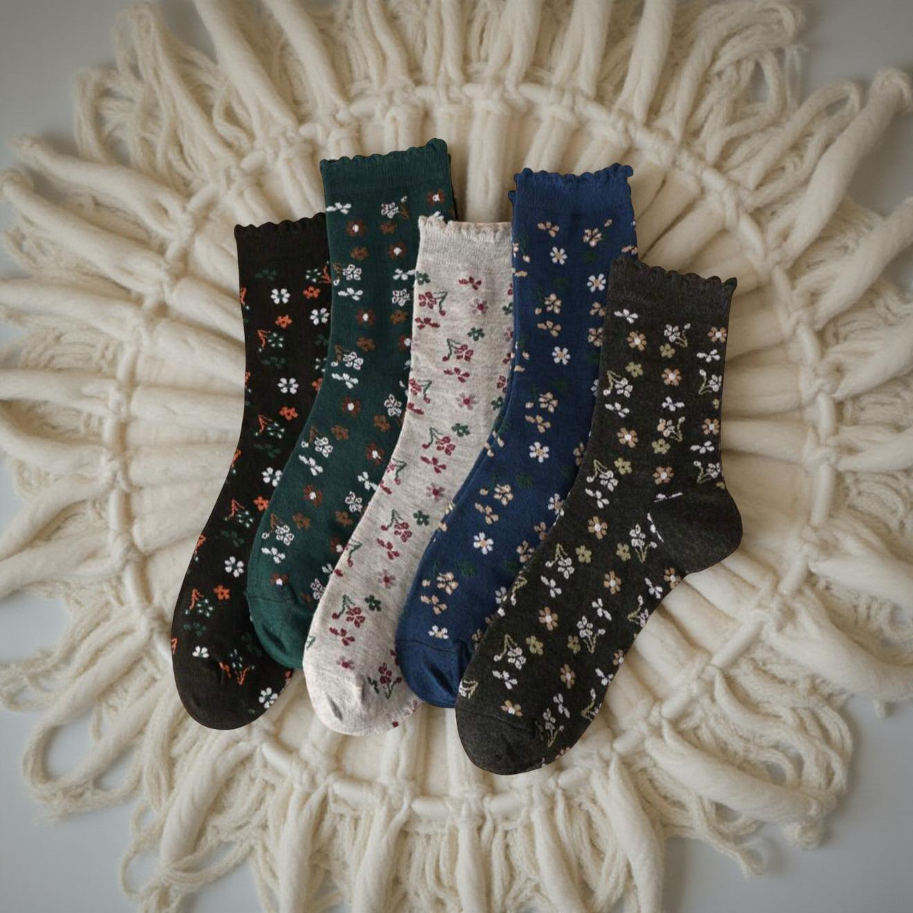 Adorable 5 Pair Women’s Socks